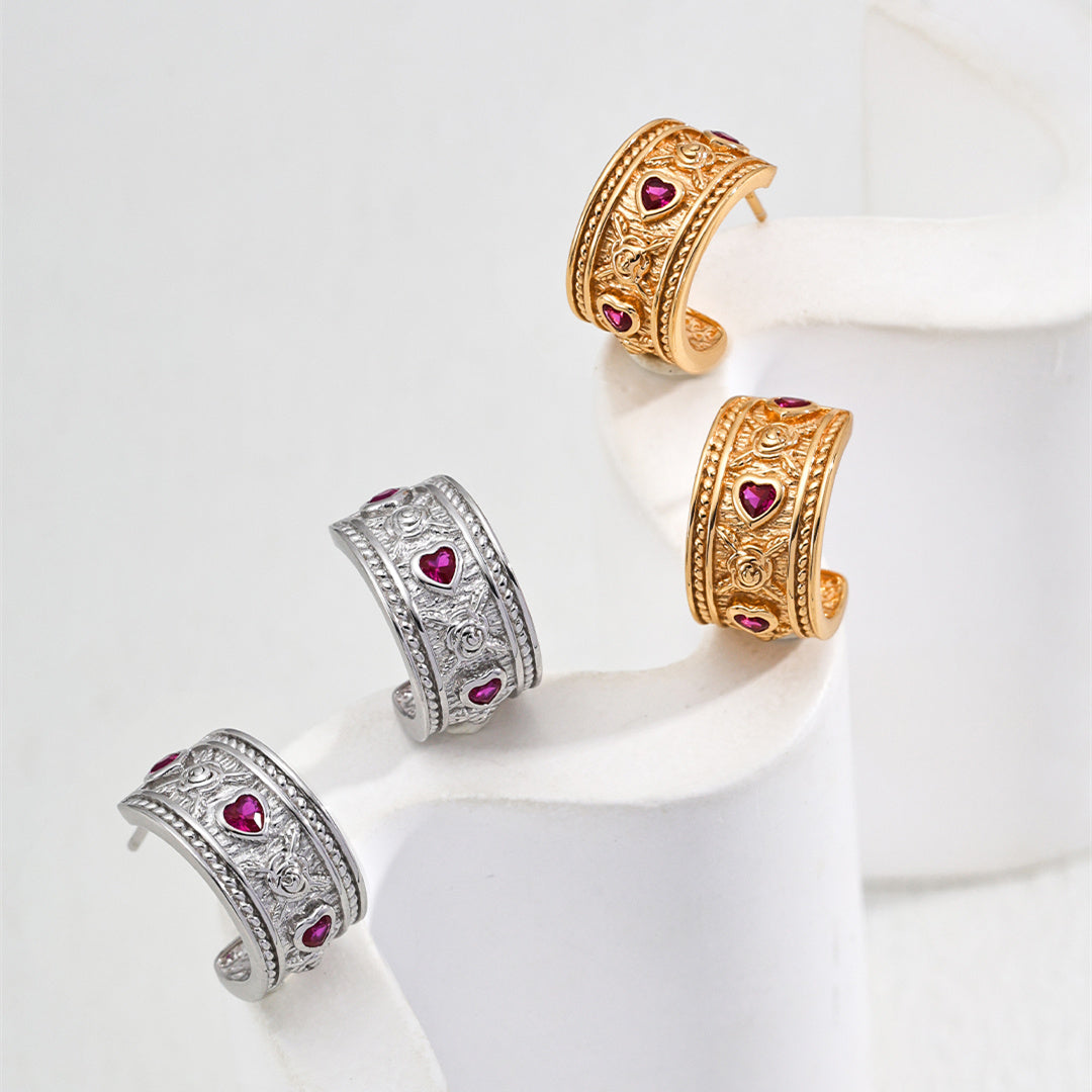 S925 Silver Vintage Heart-Shaped Zircon Earrings
