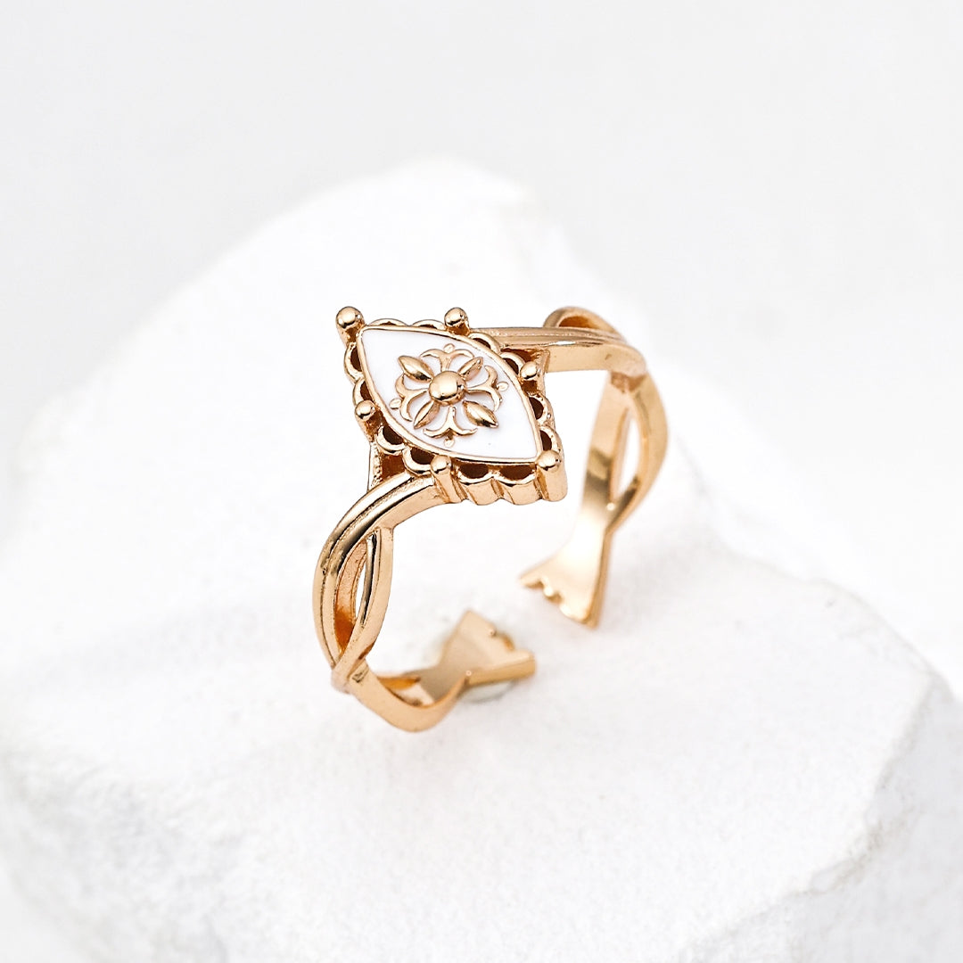 Vintage S925 Silver White Enamel Ring