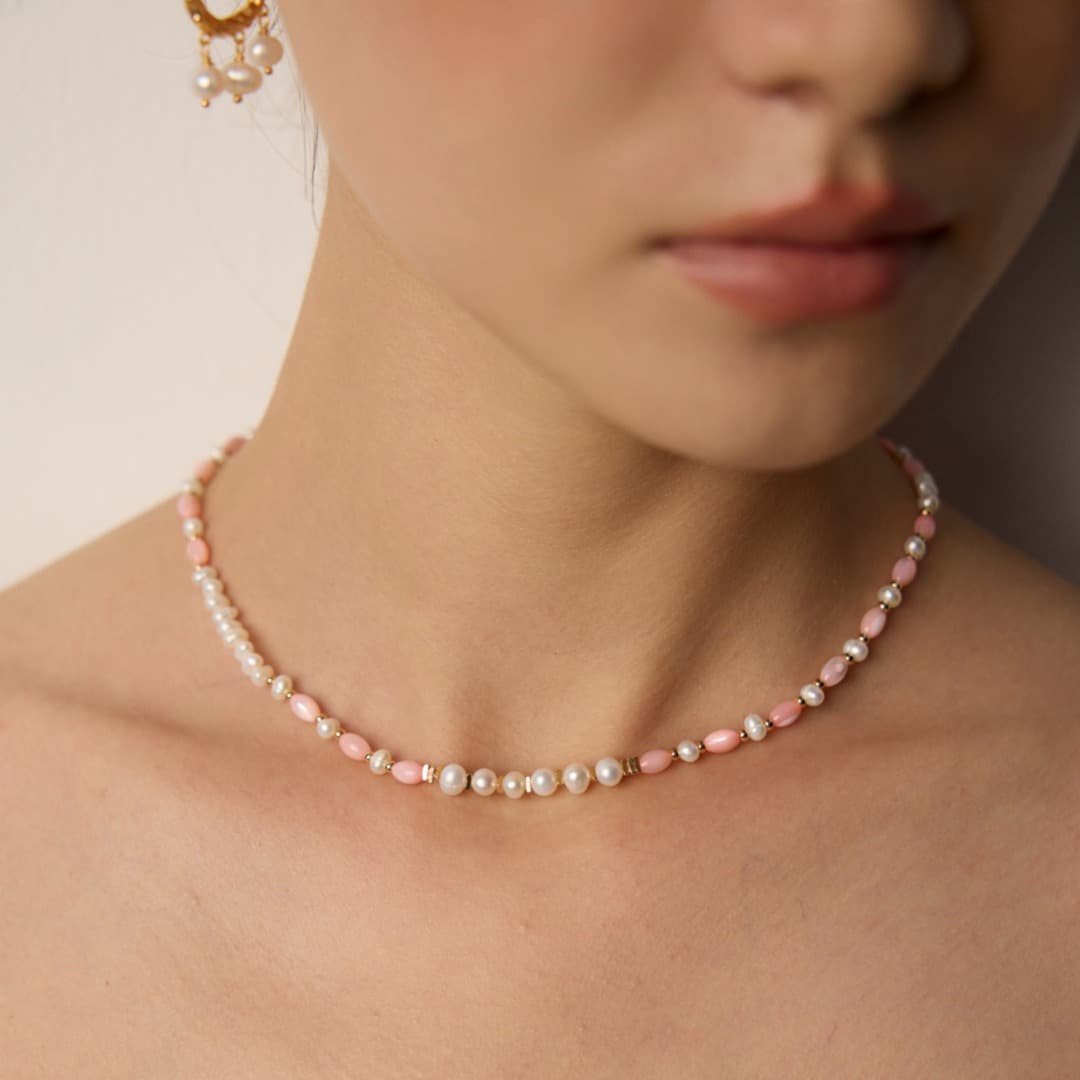 Pearl & Pink Shell Bead Necklace in 925 Sterling Silver – Elegant Minimalist Jewelry for Women
