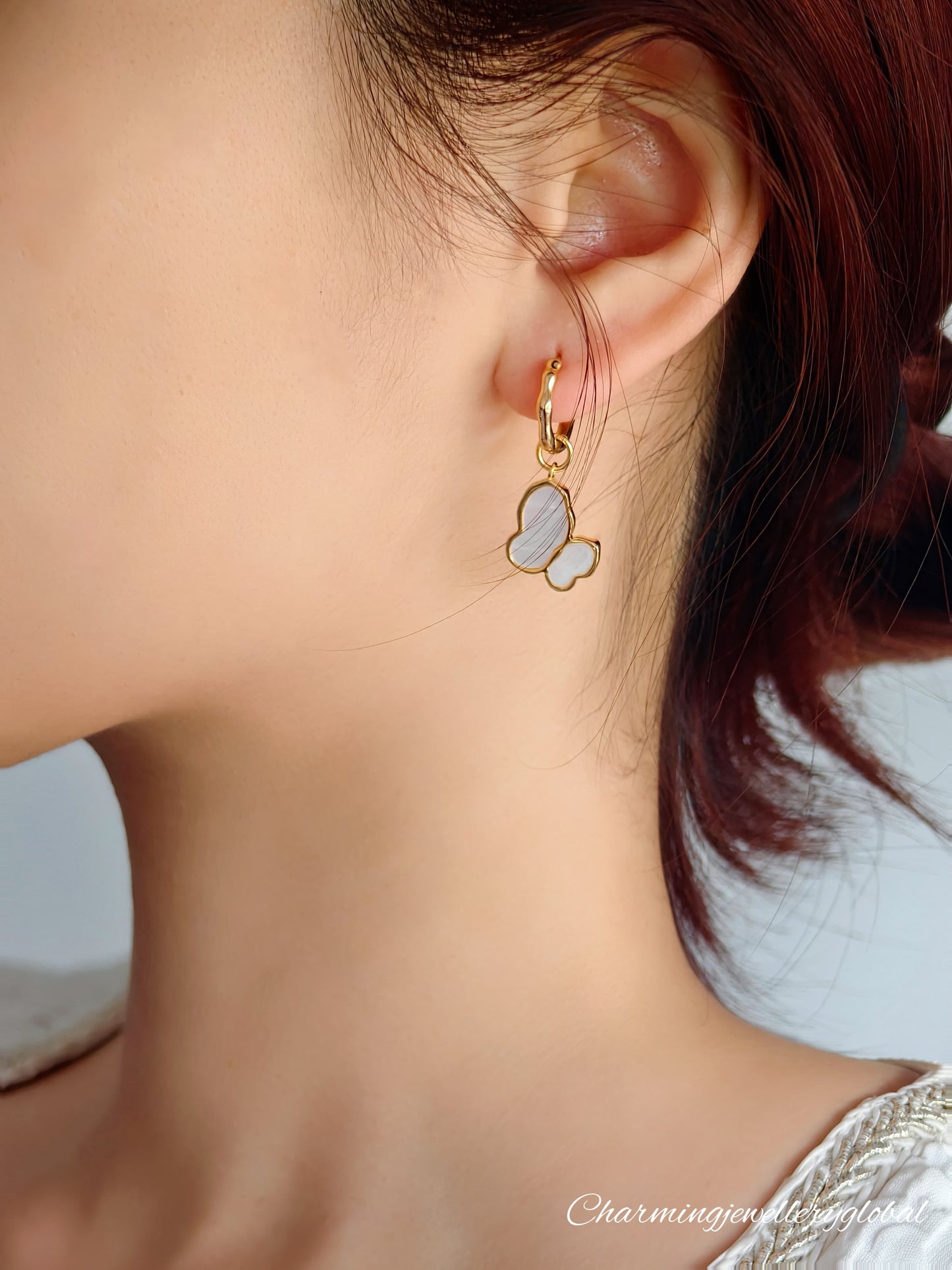 Elegant S925 Silver Butterfly Earrings with Natural Mother of Pearl – Minimalist & Lightweight