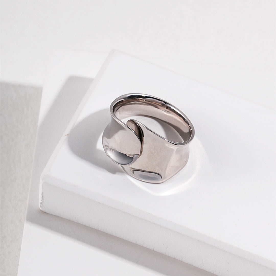 Artisan-crafted Pure Silver Concave Ring