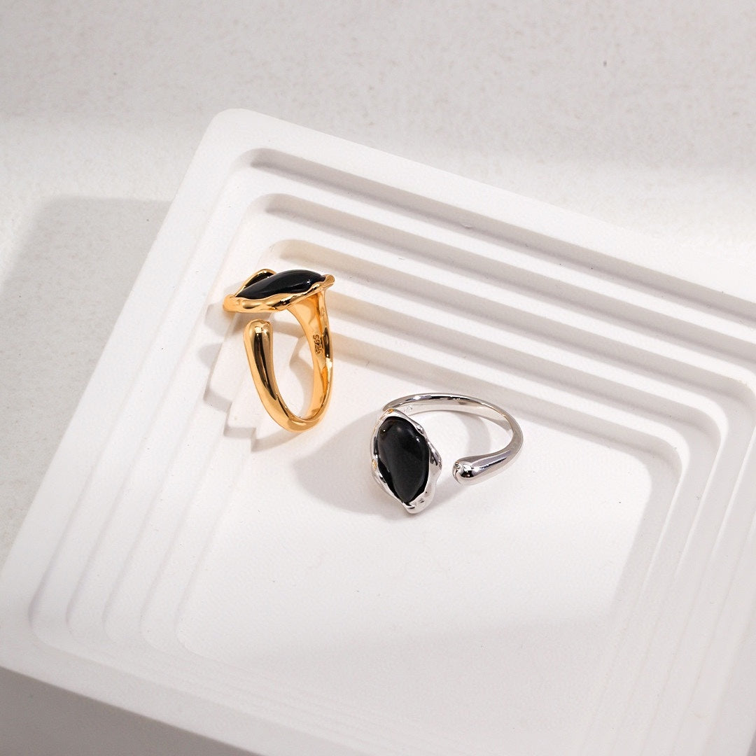 Natural Fluid Design S925 Sterling Silver Onyx Ring