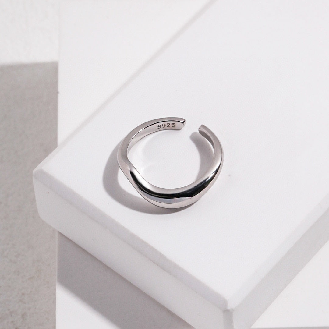Minimalist S925 Sterling Silver Open Ring – Adjustable Gold & Silver Finish | Modern Unisex Jewelry