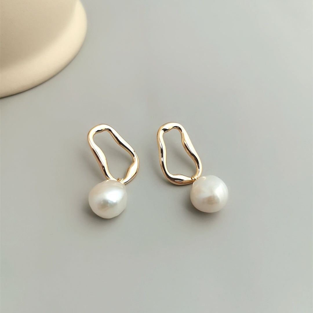 Baroque Personality Irregular Pearl Earrings