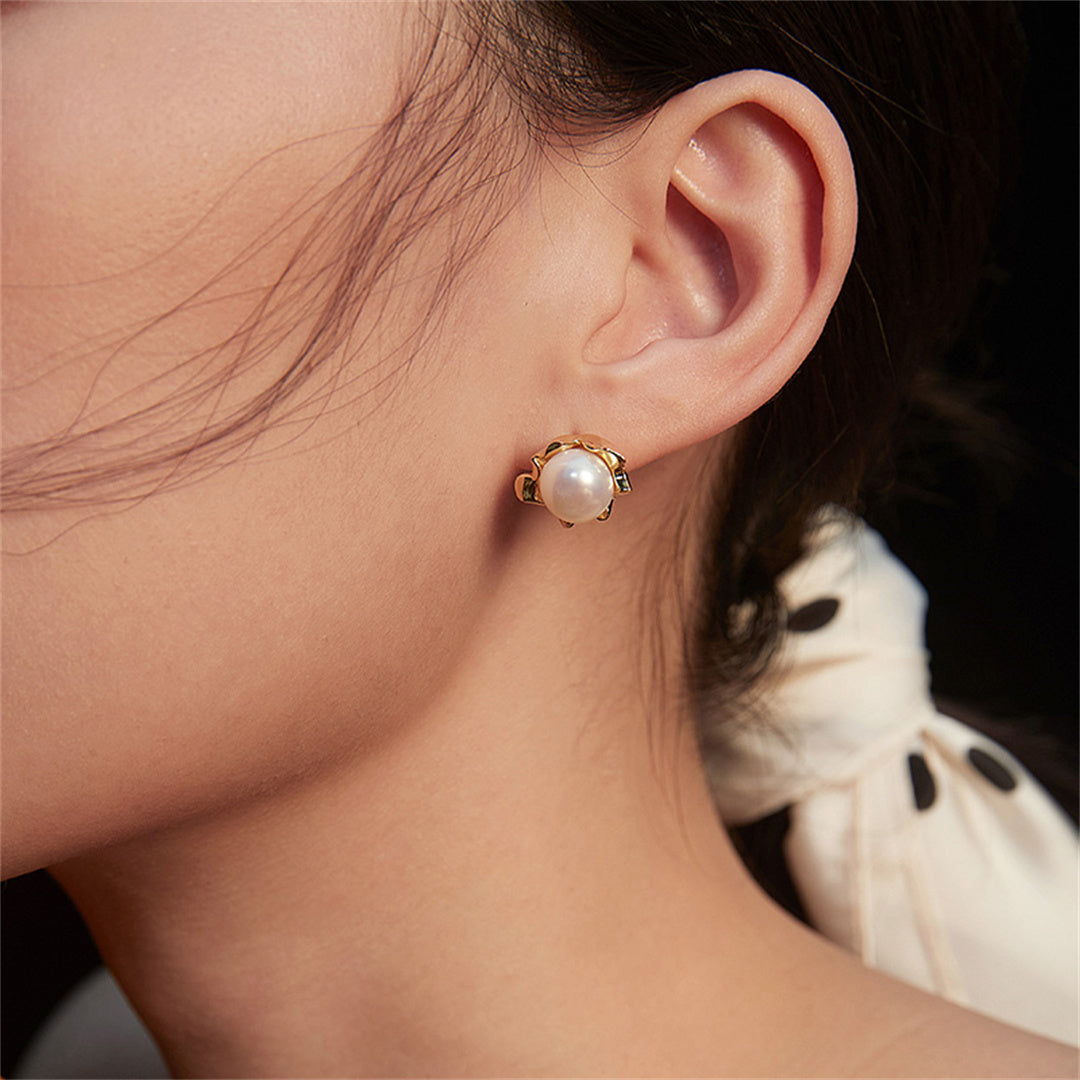 Simple Baroque Pearl Stud Earrings