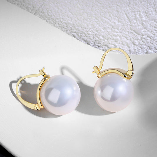 Minimalist Shell Pearl Hoops Earrings