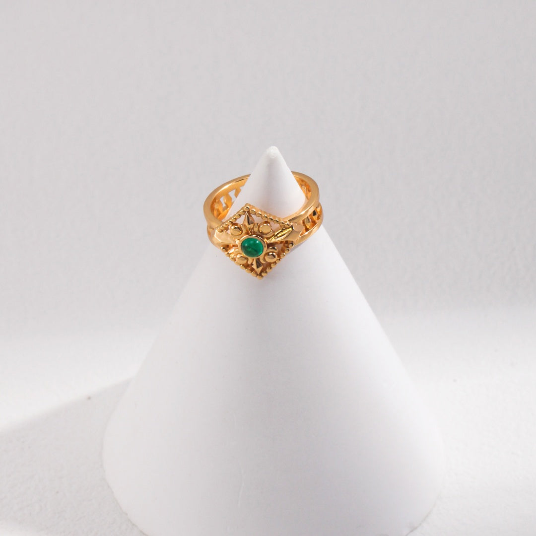 Vintage Palace-Style S925 Silver Zircon Ring