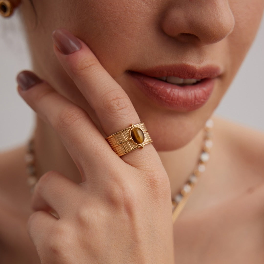 Vintage sterling silver tiger eye stone open ring