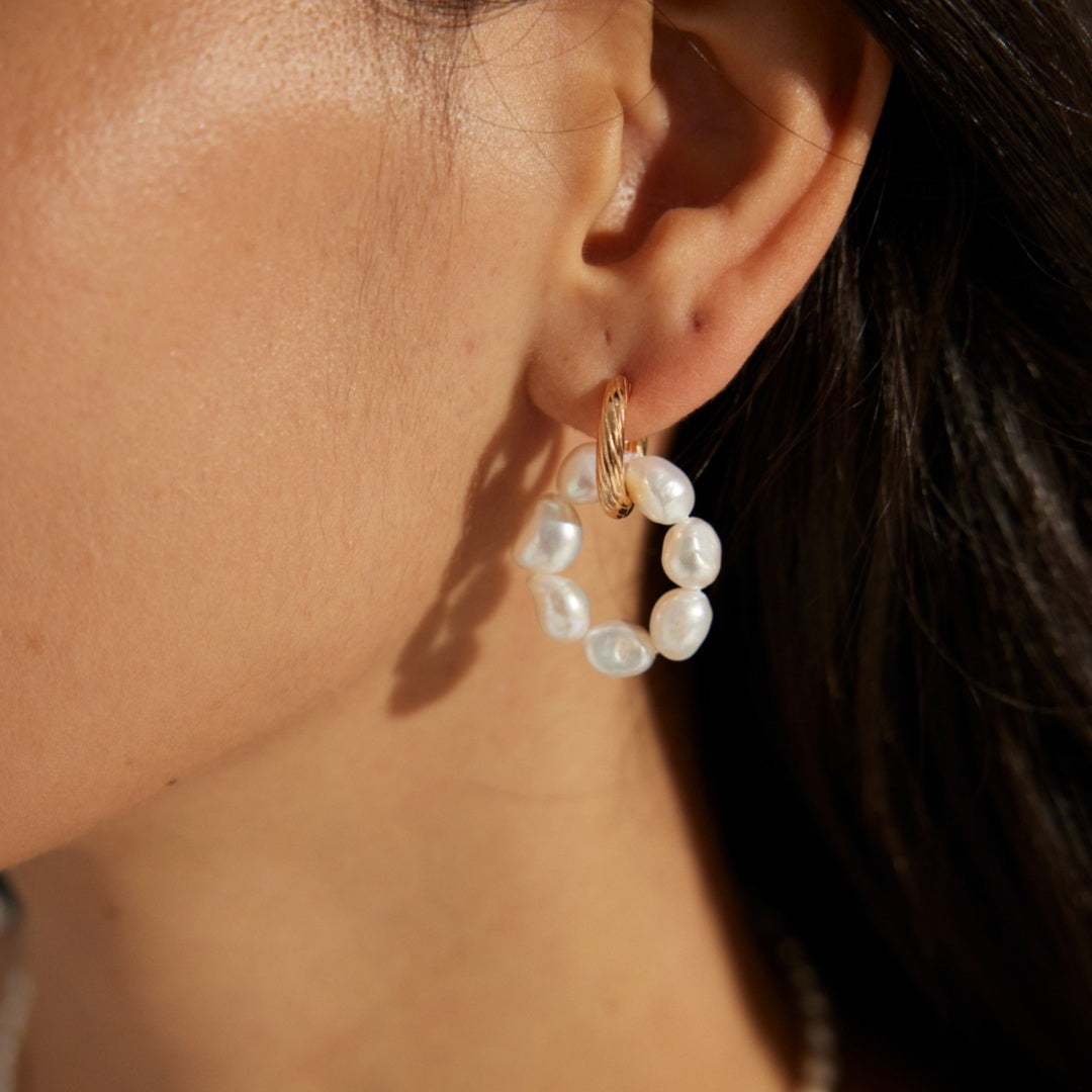 Versatile S925 Sterling Silver Pearl Hoop Earrings