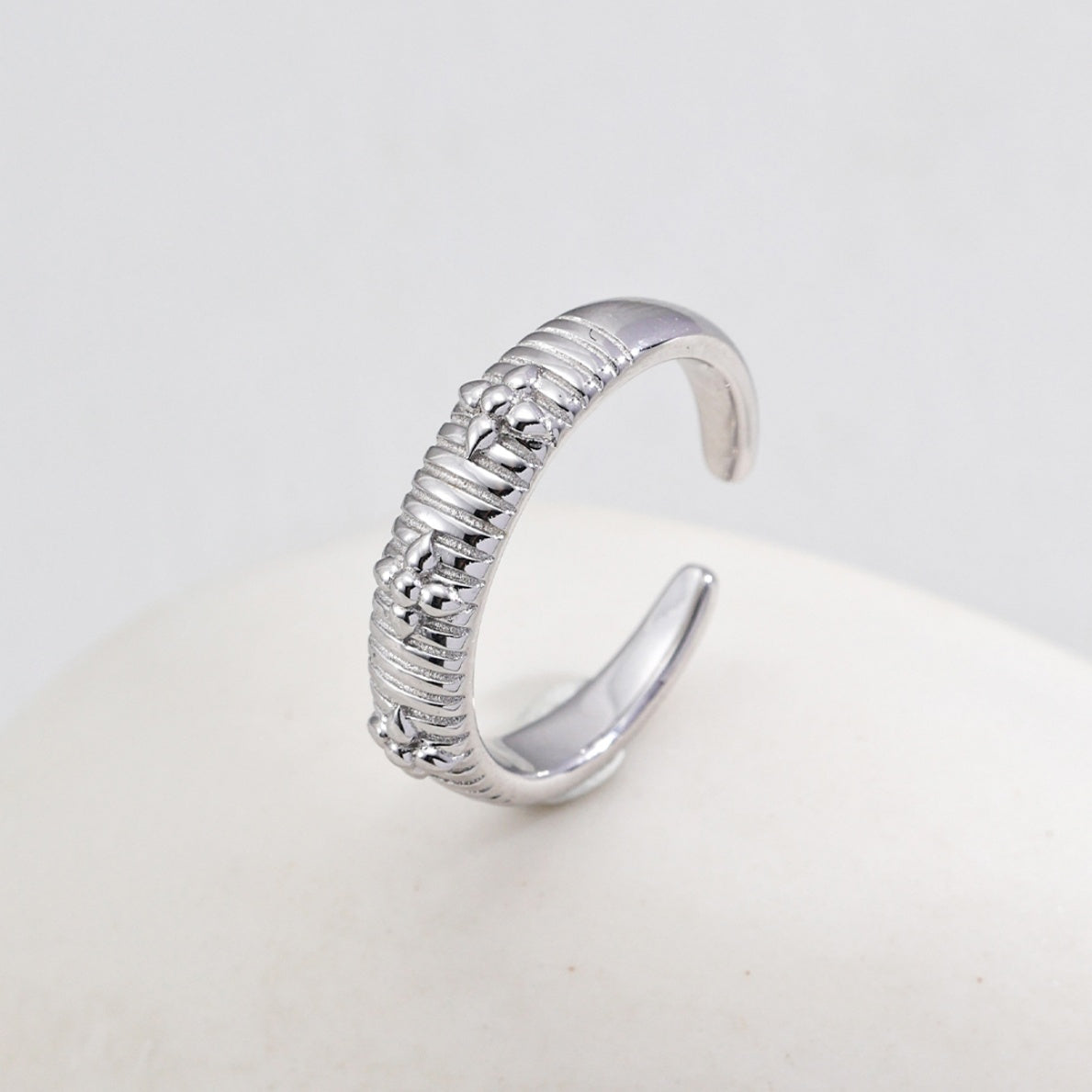 Timeless Elegance S925 Silver Minimalist Ring