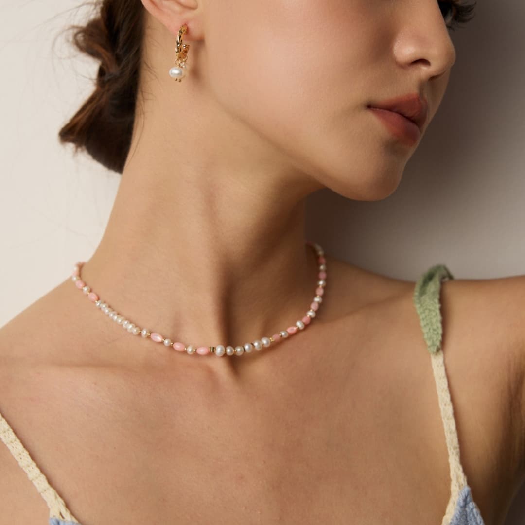 Pearl & Pink Shell Bead Necklace in 925 Sterling Silver – Elegant Minimalist Jewelry for Women